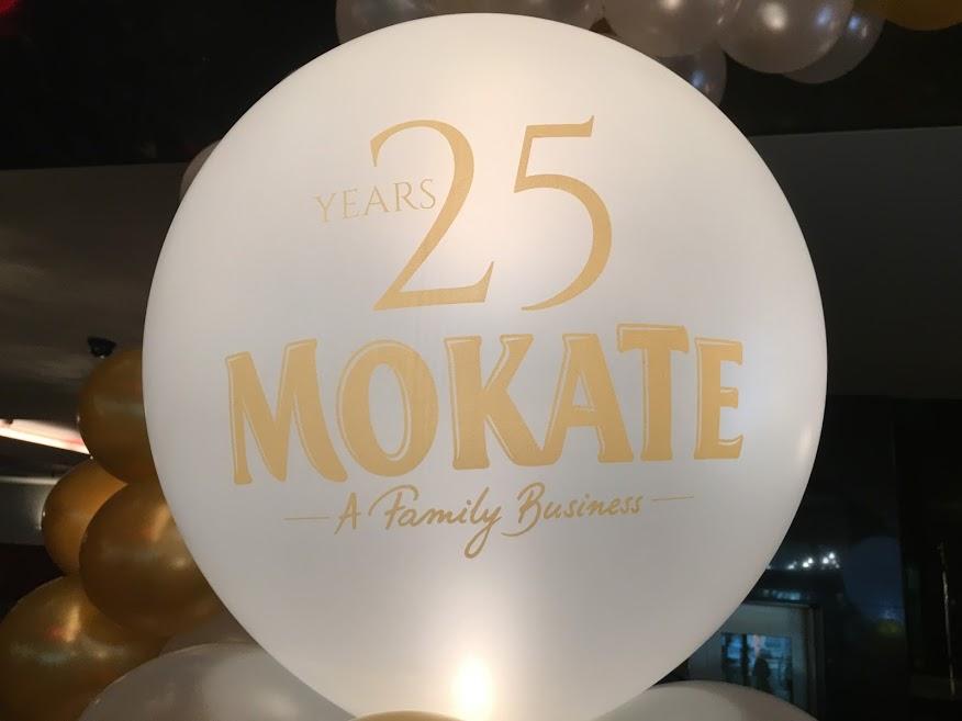 Dekoracje balonowe na 25 lecie Mokate