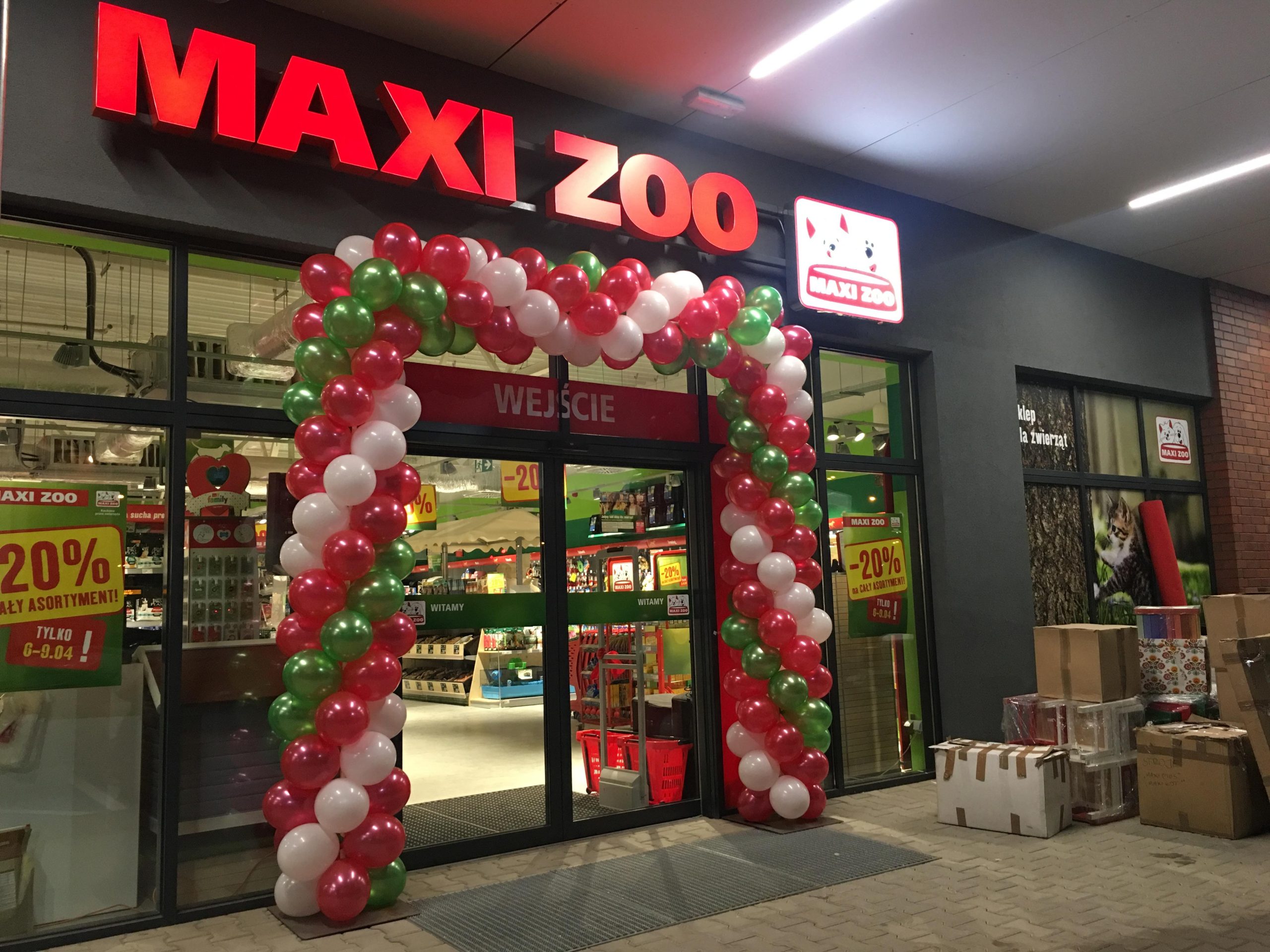 brama balonowa na otwarcie Maxi Zoo w Sosnowcu