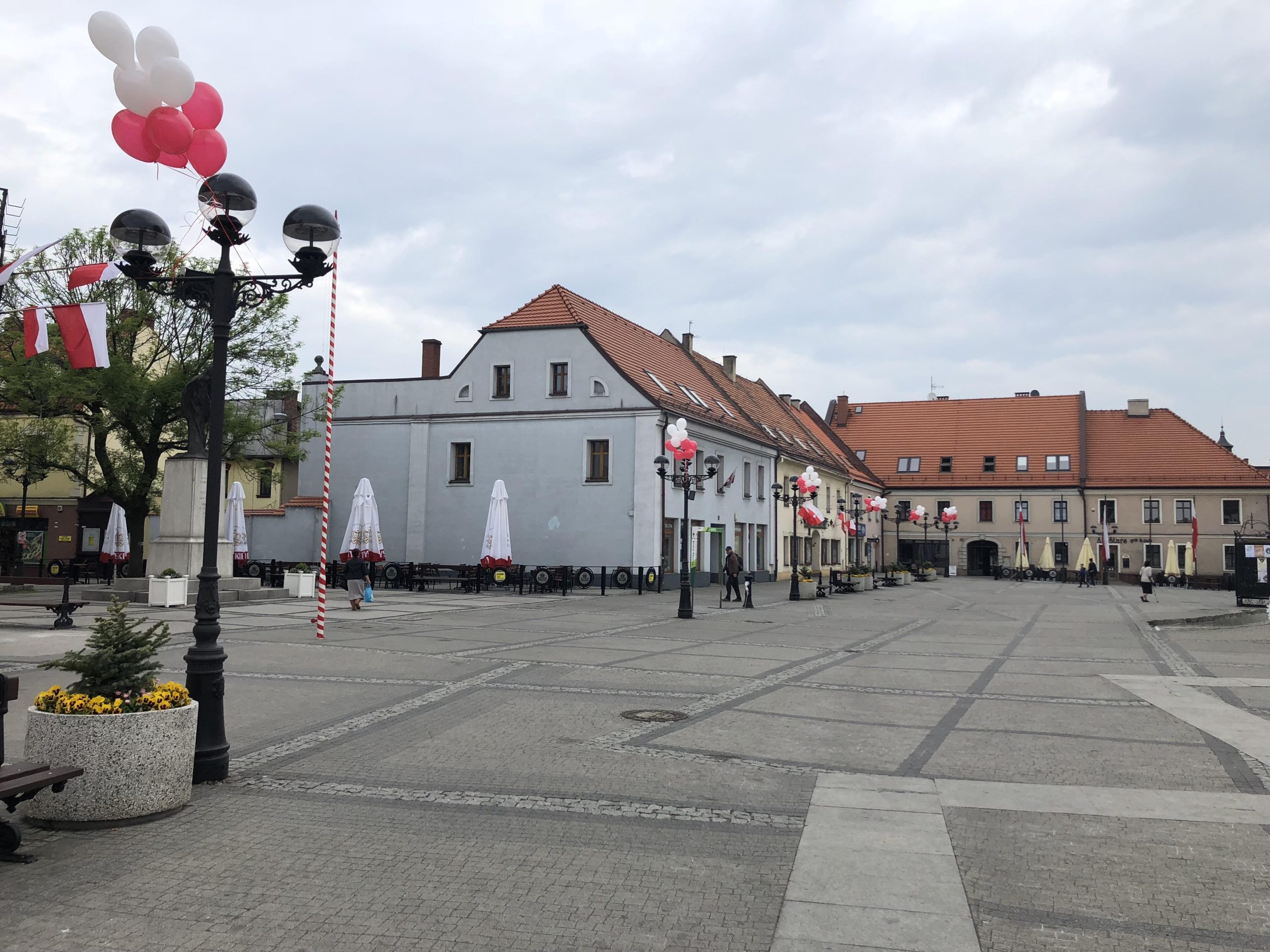 balony z helem na dzień flagi w Mikołowie
