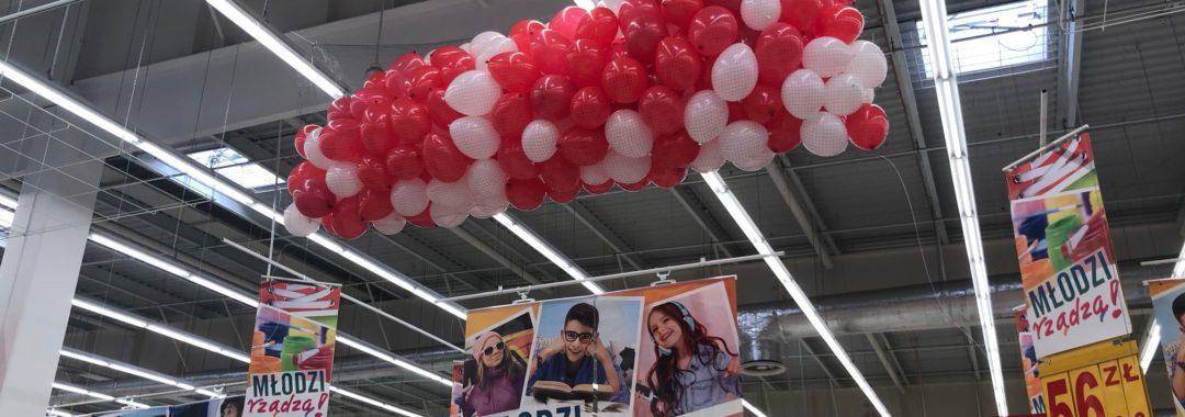 siatka z balonami gotowa do wypuszcznia w Auchan Pogoria Dąbrowa Górnicza