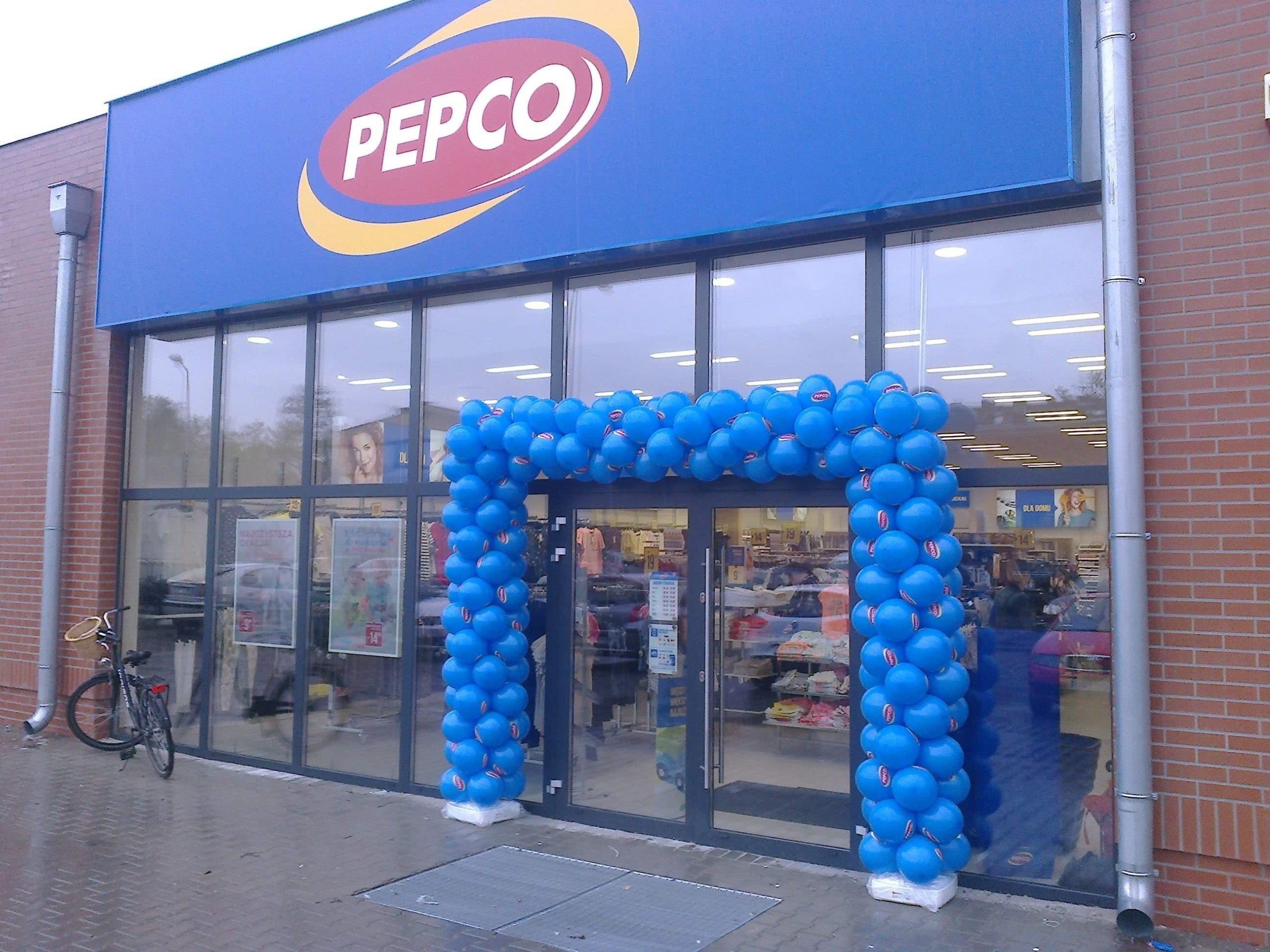 brama-balonowa-Pepco-Sokołów-Podlaski-dekoracja-balonowa-na-otwarcie-sklepu