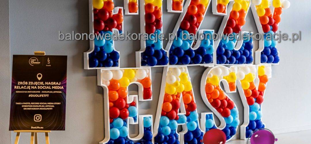 duze-litery-wypelnione-balonami-litery-mozaika