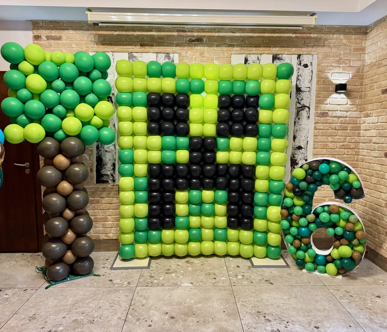 swiat-Minecraft-dekoracja-na-urodziny