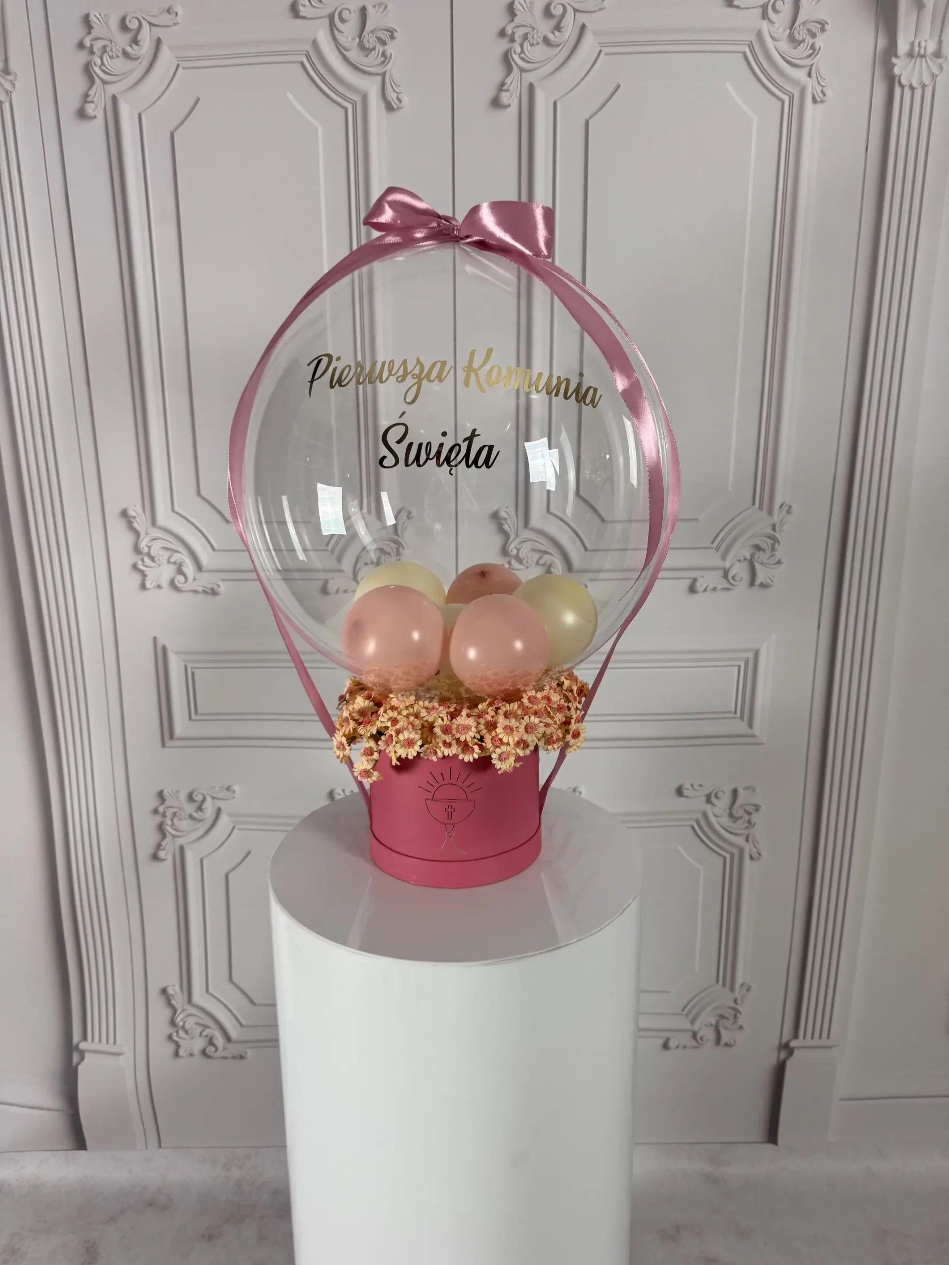 balony z wylatujaca kasa