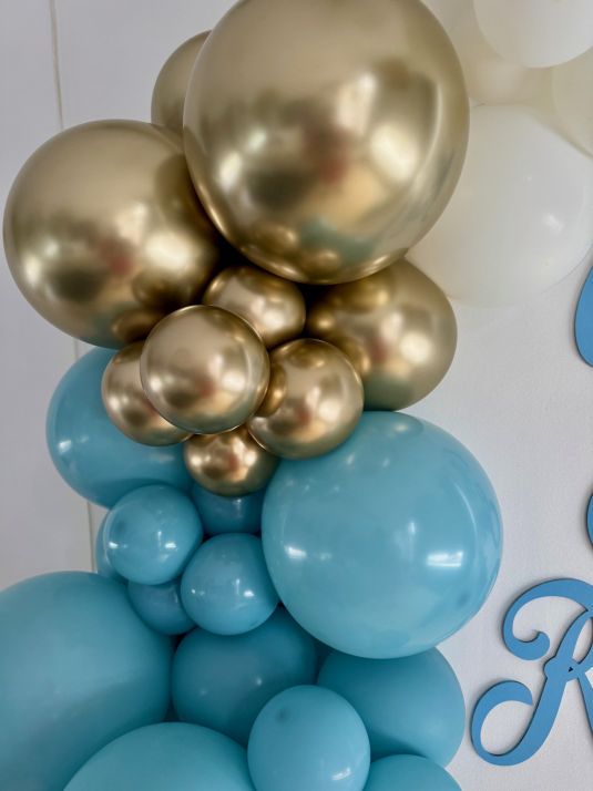 girlanda balonowa na roczek lub chrzest swiety