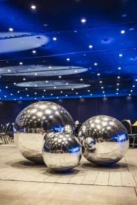 gigantyczne kule balonowe xxl lustrzane - na event - wesele - impreze firmowa