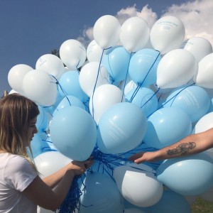 balony na hel - rozdawanie balonów  