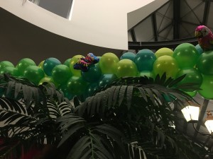 papuga z balonów